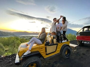 Private Jeep Sunrise and Quad Bike Adventure in Kintamani