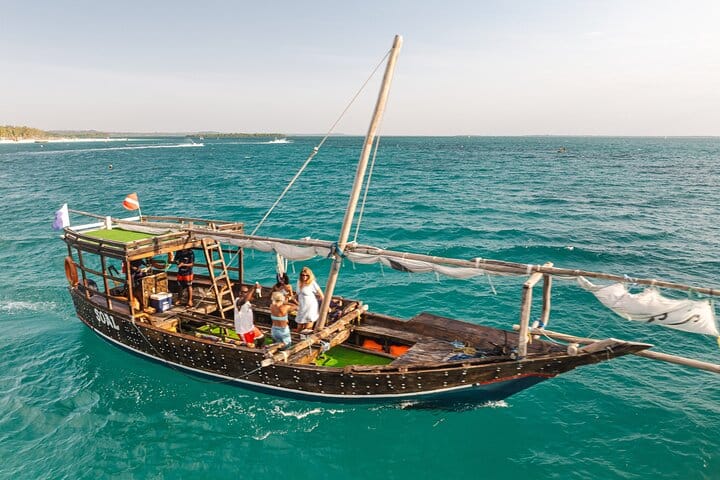 Zanzibar Sunset Dhow Cruise with Open Bar – Nungwi and Kendwa 8