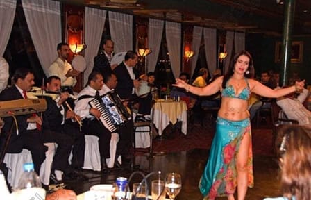 Nile Dinner Cruise in Cairo with Buffet and Live Entertainment