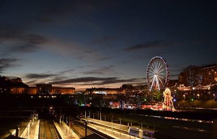Walking Tour of Edinburgh's Historic Sites and Christmas Market