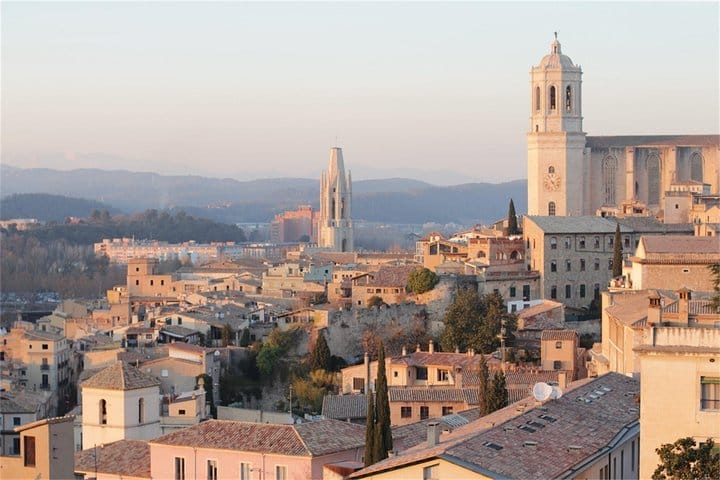 Private Girona and Besalu, Jewish History tour from Barcelona 4