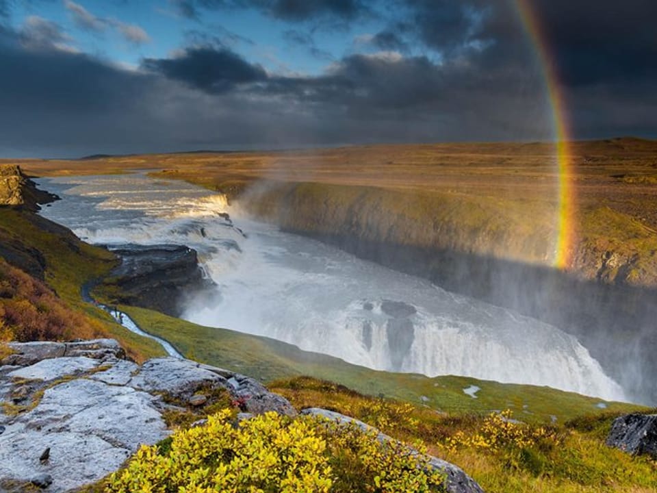 Private Premium Jeep or Van Tour - Golden Circle with Hot Spring — Iceland Premium Tours