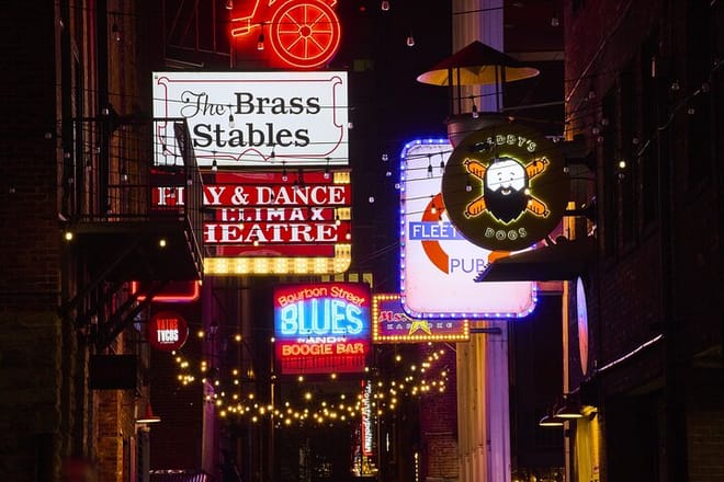 Nashville’s Famous Ghosts Self Guided Audio Walking Tour 