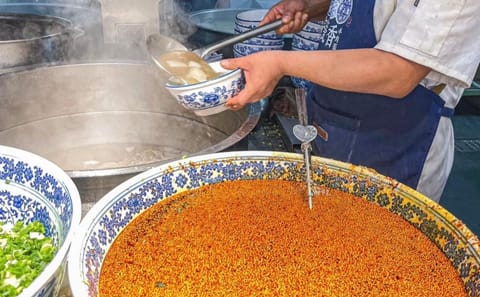 Lanzhou Ramen Making Tour with Gansu Museum and Yellow River