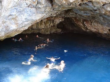 Alanya Pirate Boat Trip with Lunch And Free Soft Drinks