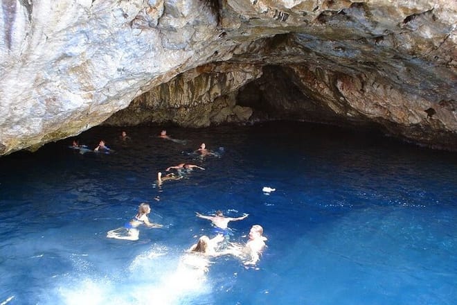 Alanya Pirate Boat Trip with Lunch And Free Soft Drinks photo 2