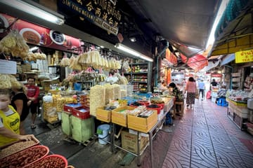Private Guided Walking Tour of Chinatown and Talad Noi in Bangkok