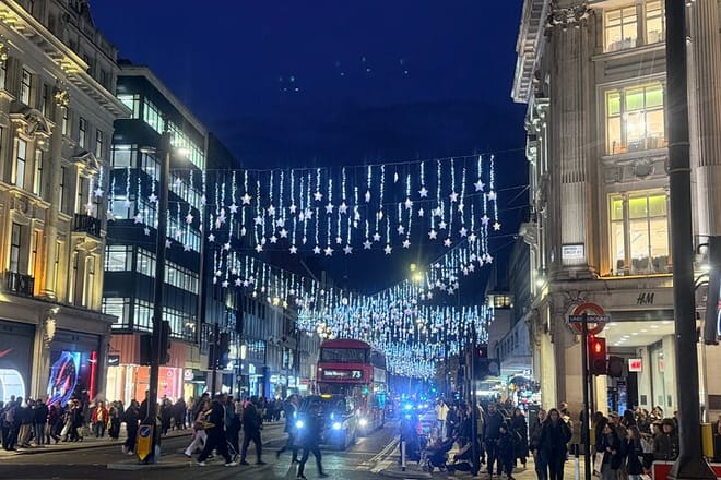 Christmas in London Walking Tour 9