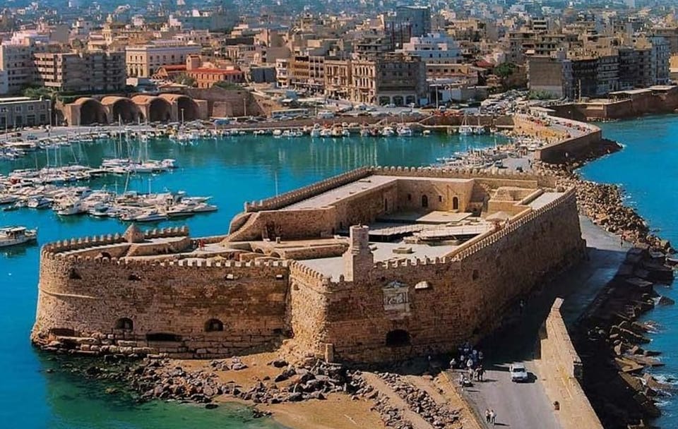 Professional Photo Shoot Experience in Crete, Greece