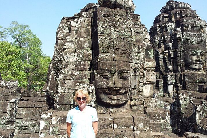 Angkor Wat & Tonle Sap Adventure: Temples, Floating Villages & Sunsets