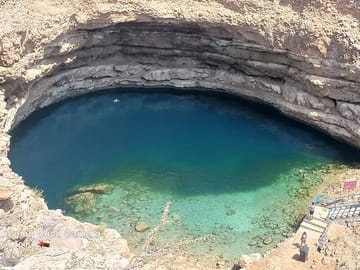 Full-Day Adventure Tour of Wadi Shab and Sinkhole in Muscat