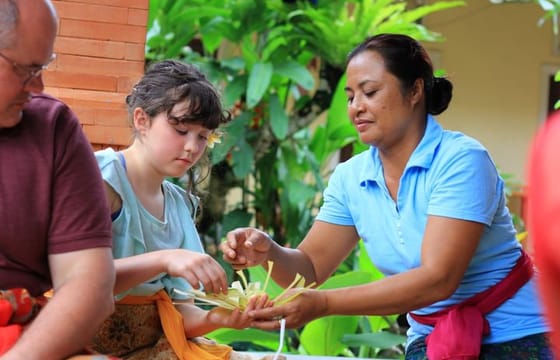 Private Tour: Ubud Day Tour with Traditional Offering Lesson