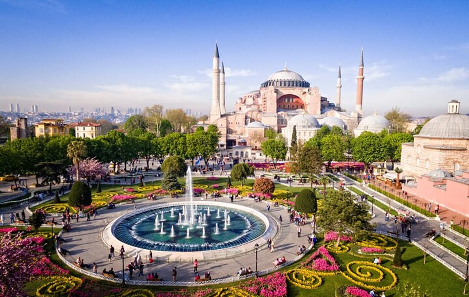 Istanbul: Full-Day Tour with Top Attractions from Hotels or Port