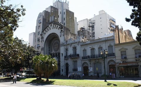 Private Jewish Heritage Bus Tour in Buenos Aires