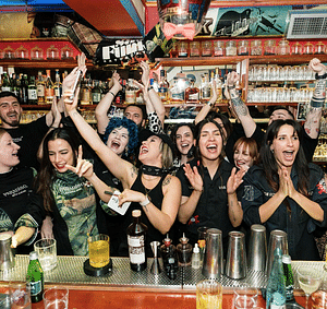 Tirana's Nightlife: Tirana Bar Hopping and NightLife (Drinks Included)