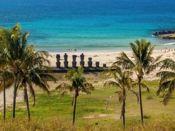 Easter Island Moai Statues Tour: Five Days in Hanga Roa