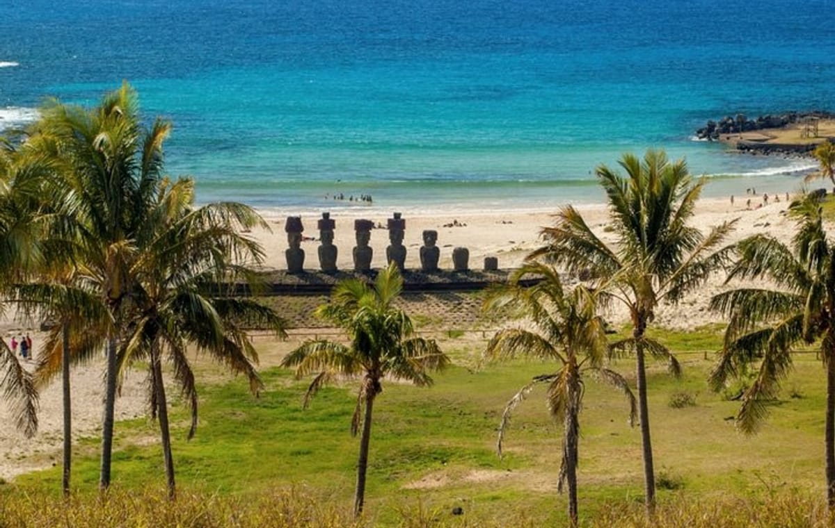 Discover the mystical Easter Island and its famous gigantic stone statues