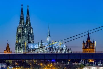 Cologne Old Town Tour: History, Culture, and Cathedral Highlights