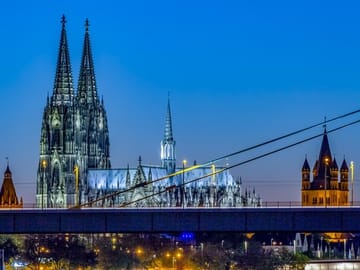Discover Cologne’s Old Town: History, Culture & Cathedral Tour