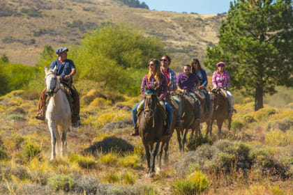 Bariloche Horseback Riding Tour with Traditional Argentine Asado