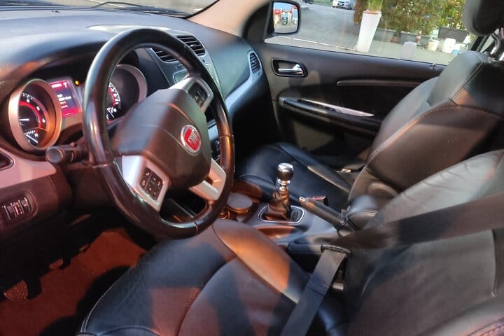 Private Luxury Transfer from Naples to Florence 8