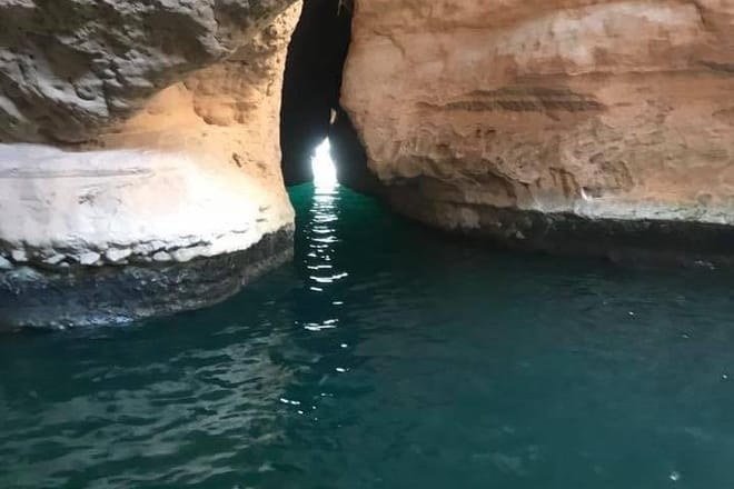 Private Day Trip to Wadi Shab & Bimmah Sinkhole Price Up To 5 Persons  5