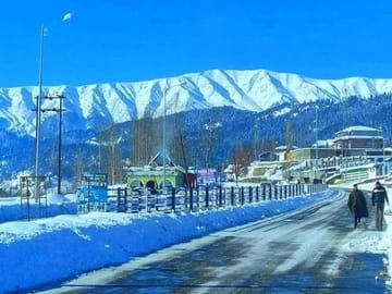 5-Day Kashmir Tour with Private Transport and Accommodation