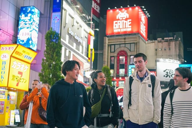 Tokyo Omakase Sushi & A5 Wagyu Premium Foodie Tour in Shinjuku  7