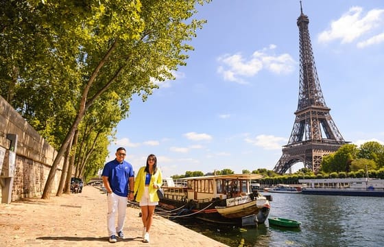 Eiffel Tower Photographer, Professional Photo shoot – Paris