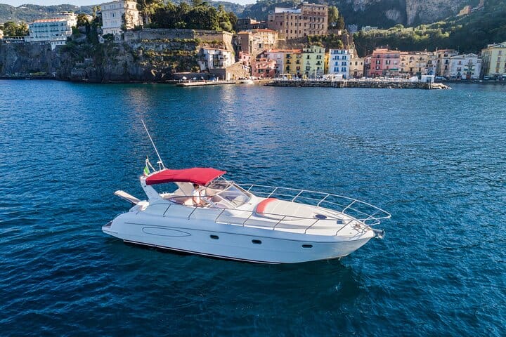 Luxury Private Boat Tour from Sorrento to Amalfi Coast– Shamal 40 4