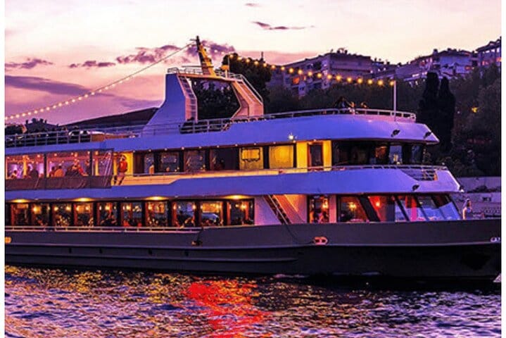 Bosphorus Dinner Cruise & Turkish Night Show in Istanbul