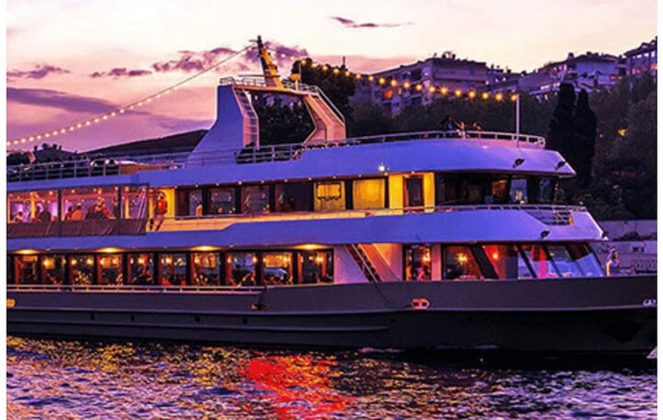 Bosphorus Dinner Cruise & Turkish Night Show in Istanbul