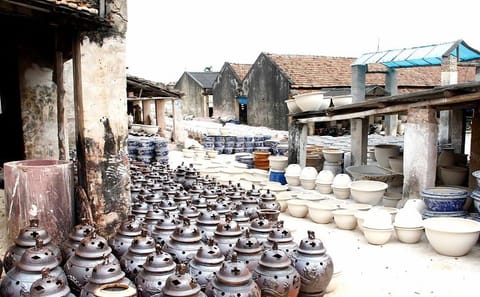 Full Day Tour of Pottery and Silk Villages near Hanoi