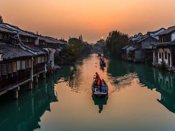 Wuzhen&Xitang Water Town Private Trip from SH with Lunch & Dinner