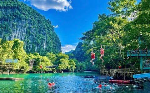 Phong Nha and Dark Cave Guided Tour from Dong Hoi