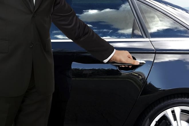 Transfer Fez Hotel to Fez Airport 3