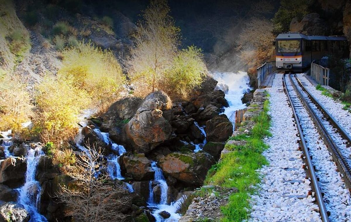 Private Tour Kalavrita, Cave lakes, Odontotos, winery from Patras