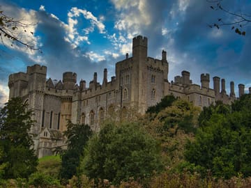 Private Day Trip to Arundel Castle from London