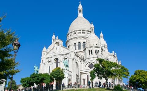 Private 13-Day Van Tour from Paris to Rome