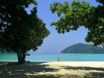 Surin - Relax on the beach