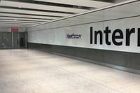 Heathrow Airport Private Transfers to/from London (Postcode SW1 to SW4) 1