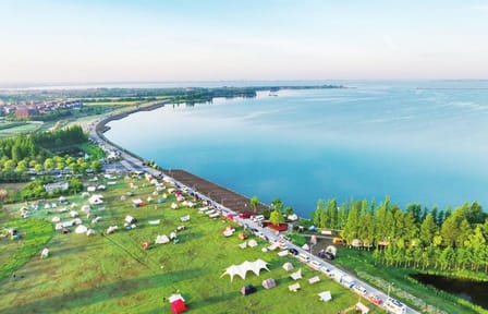 Cycling Tour of Dianshan Lake and Yuandang Rainbow Bridge