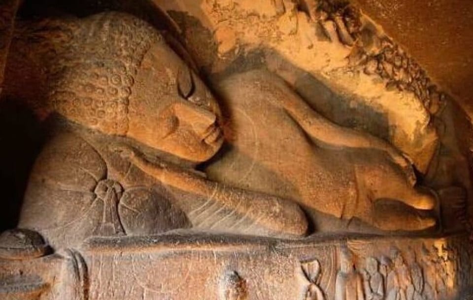 Cultural Tour of Ajanta Caves and Alappuzha Backwaters