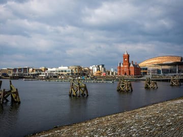 Private 5-Hour Cultural Tour of Cardiff with Castle Entry