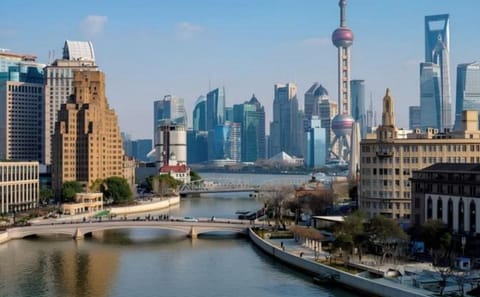 Art Deco Architecture Walking Tour in Shanghai
