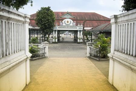Yogyakarta City Sightseeing – Borobudur Tour