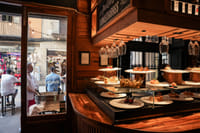 Barcelona: Tipsy Food Tour with History, Paella & Sangria 9