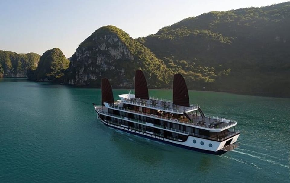 Ha Long Bay – 5 Star Luxury Cruise – All Inclusive 2D1N And 3D2N