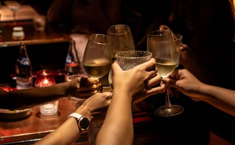 Hoi An Old Town Cocktail Experience with Local Guide