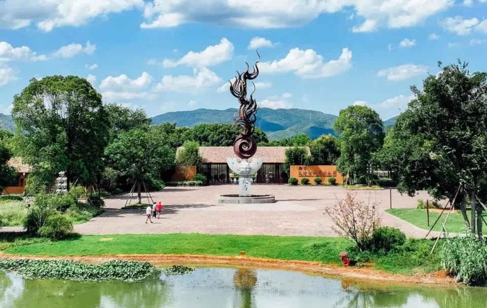 Liangzhu Archaeological Site Tour in Hangzhou